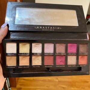 Modern Renaissance palette